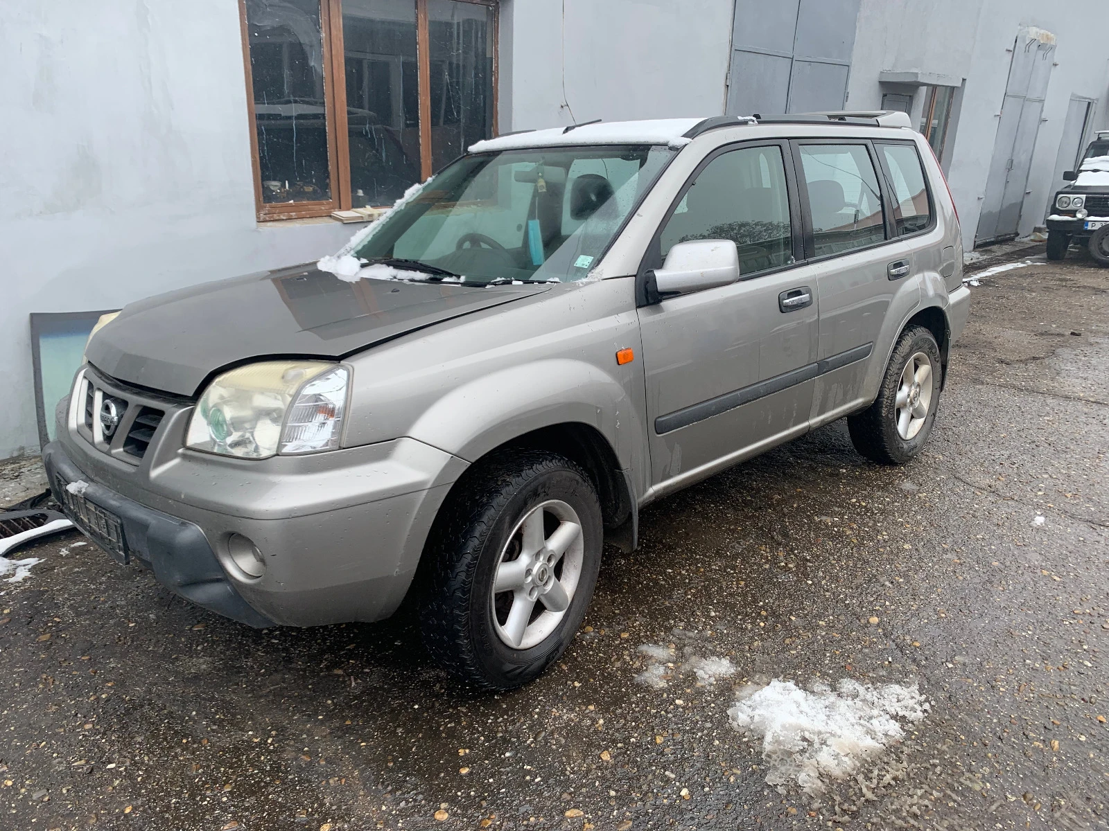 Nissan X-trail 2.2dci 114кс - изображение 3