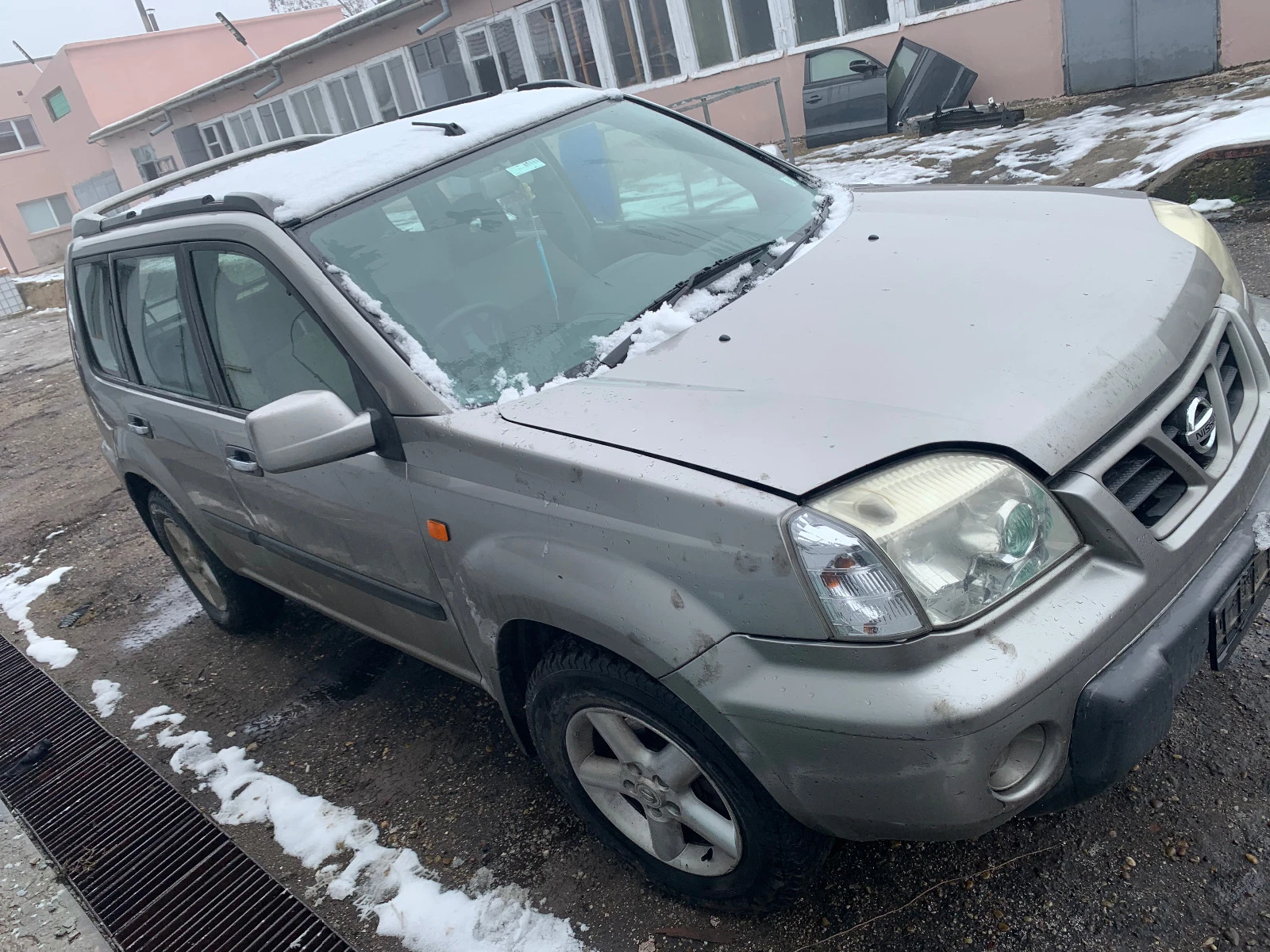 Nissan X-trail 2.2dci 114кс - изображение 2