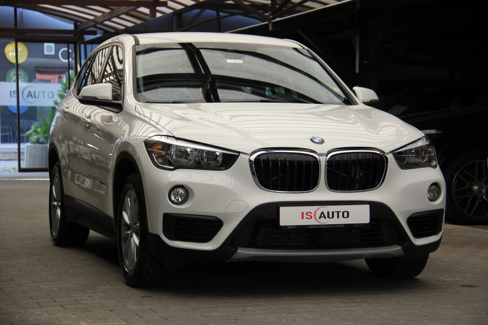 BMW X1 XDrive/Navi/Automat/Подгрев - изображение 2