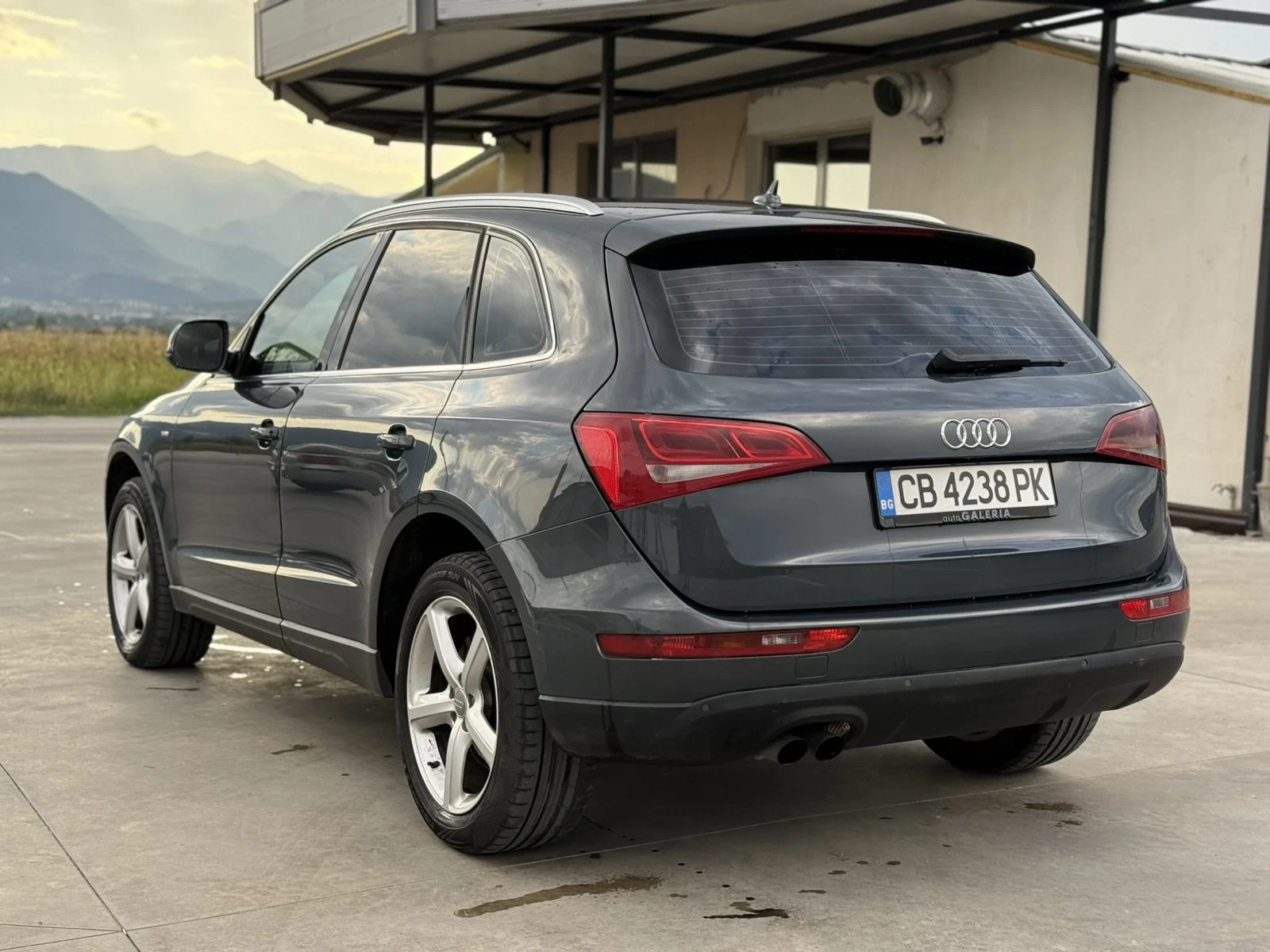 Audi Q5 2.0 - изображение 7