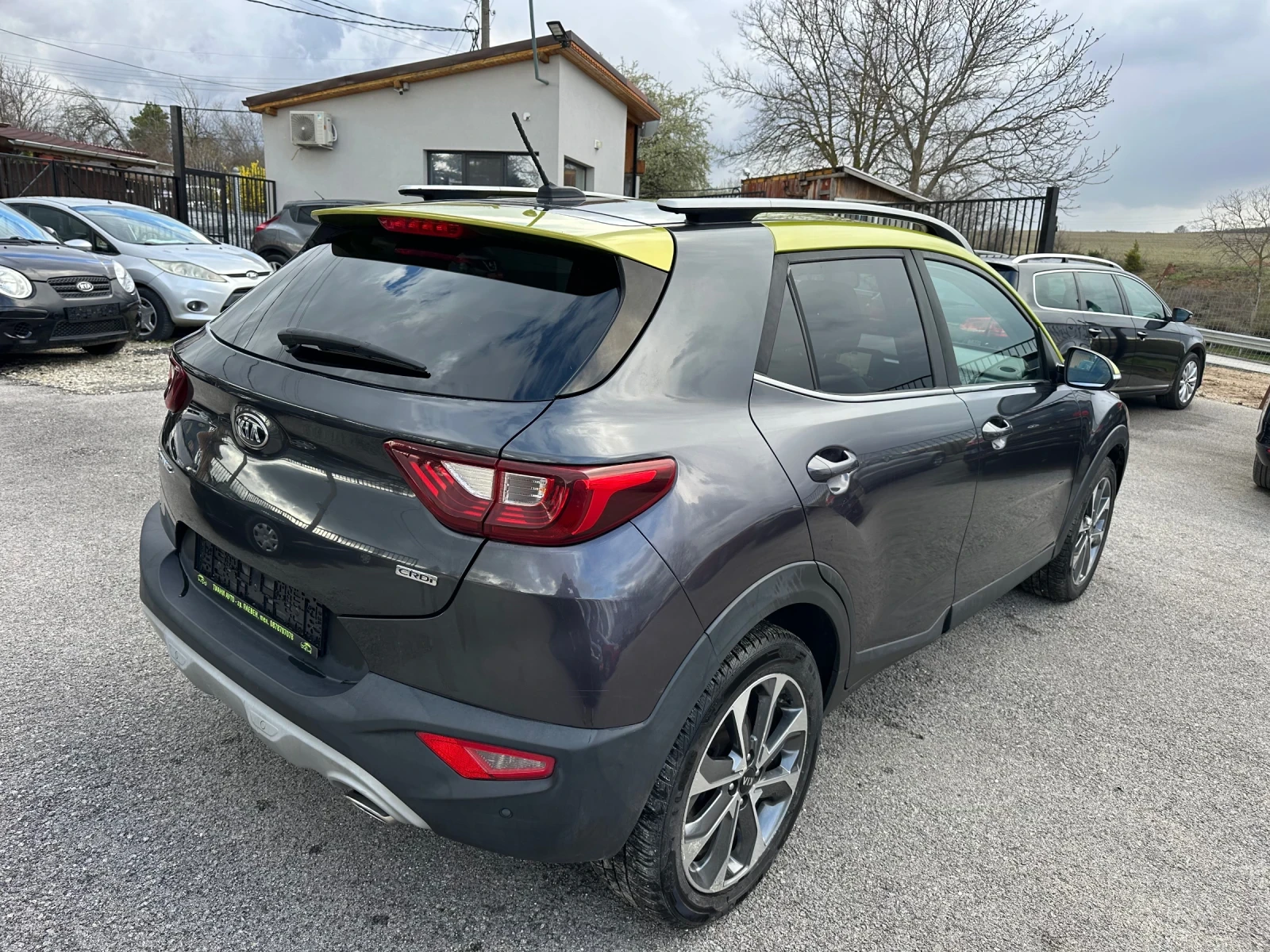 Kia Stonic КАМЕРА+ НАВИГАЦИЯ, снимка 4 - Автомобили и джипове - 54035474