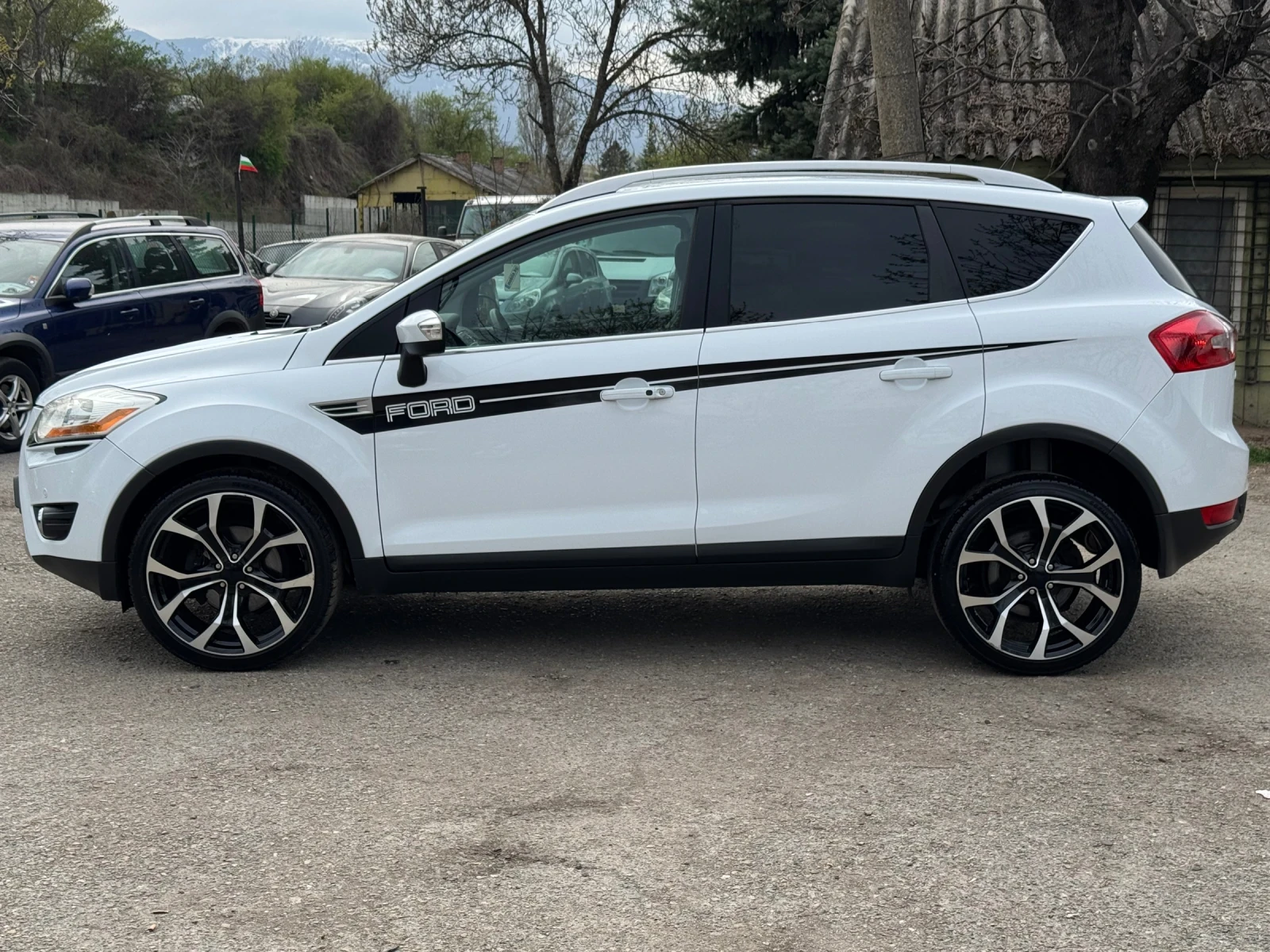 Ford Kuga 2.5Ti-200кс! Нова!, снимка 8 - Автомобили и джипове - 54220675