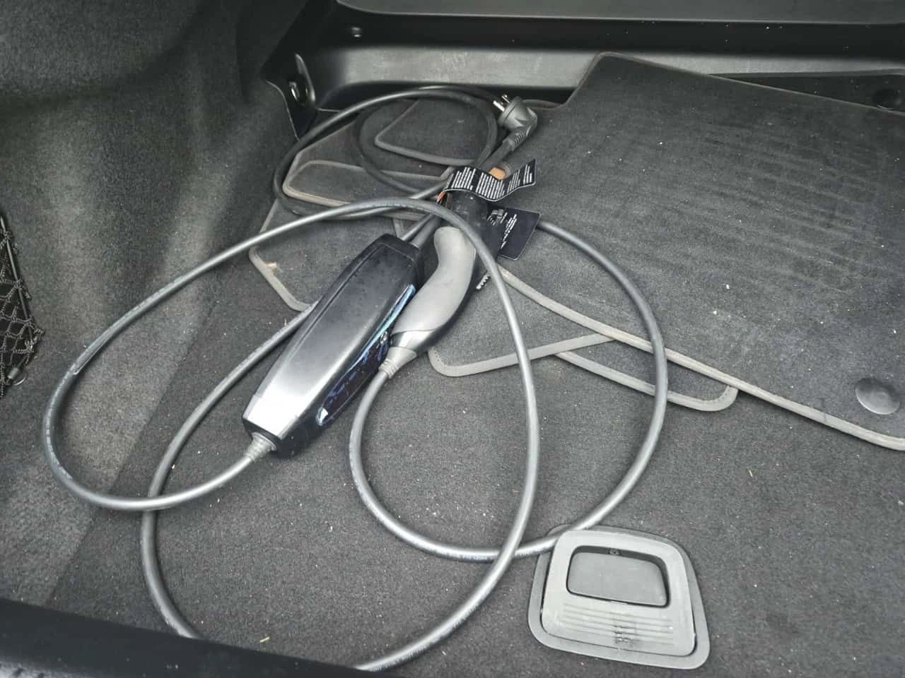 Mercedes-Benz EQE 500| BURMESTER| PANO| HUD| 360| AMBIENT| 2 КЛЮЧА, снимка 14 - Автомобили и джипове - 54225824