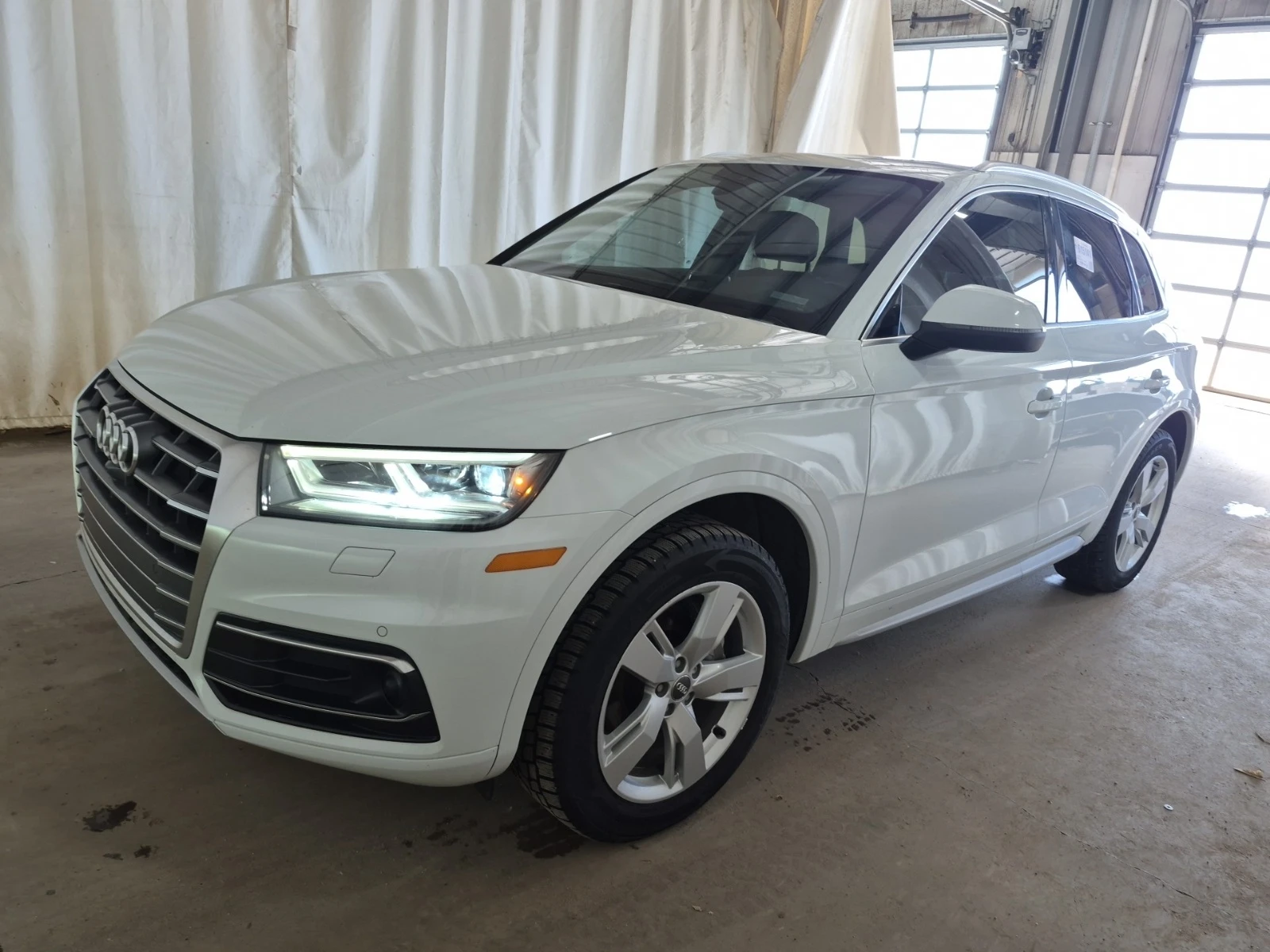 Audi Q5 TECHNIK * ОБДУХВАНЕ * 360 КАМЕРА * CARFAX * 