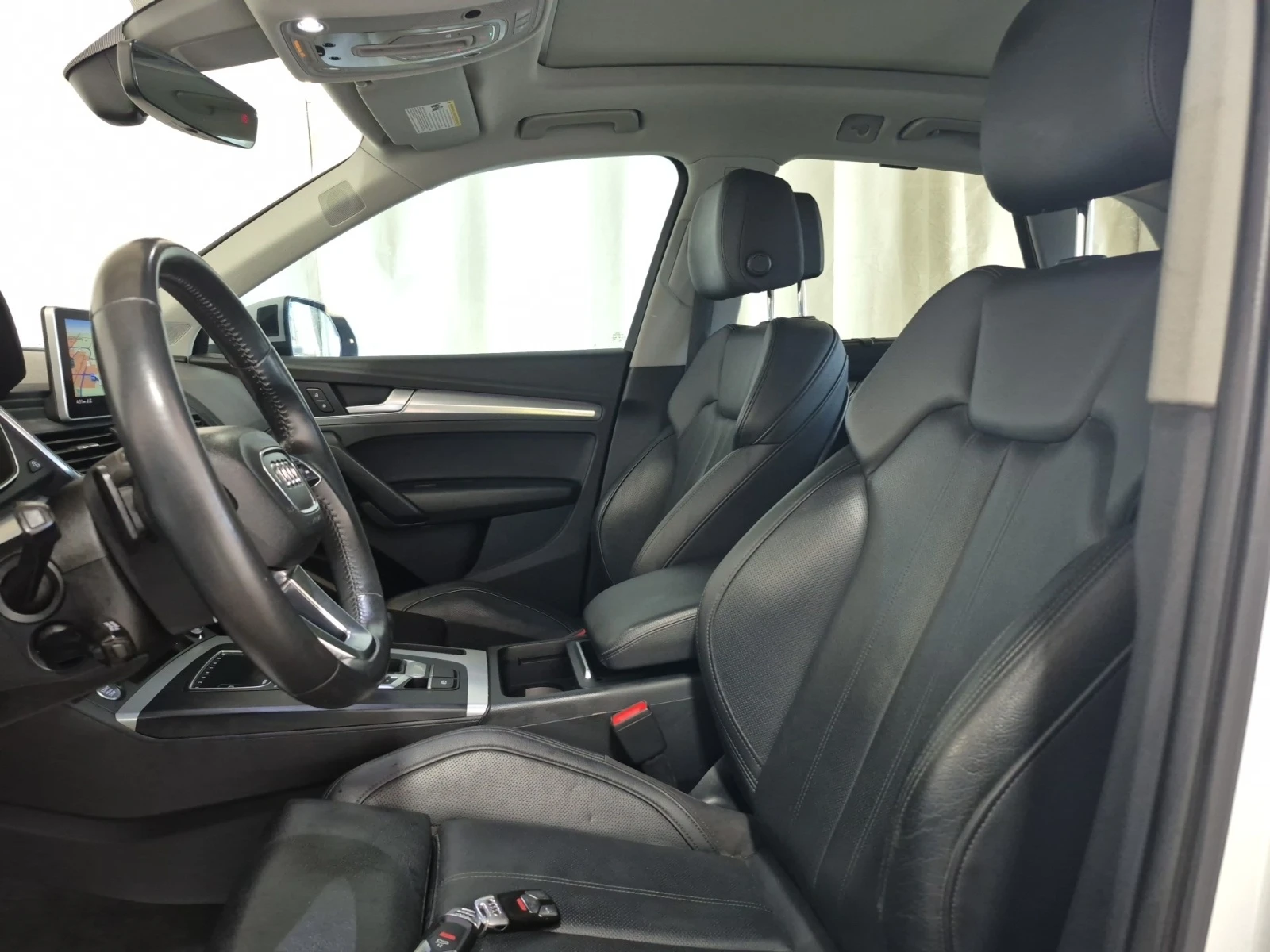Audi Q5 TECHNIK * ОБДУХВАНЕ * 360 КАМЕРА * CARFAX * , снимка 5 - Автомобили и джипове - 54418113