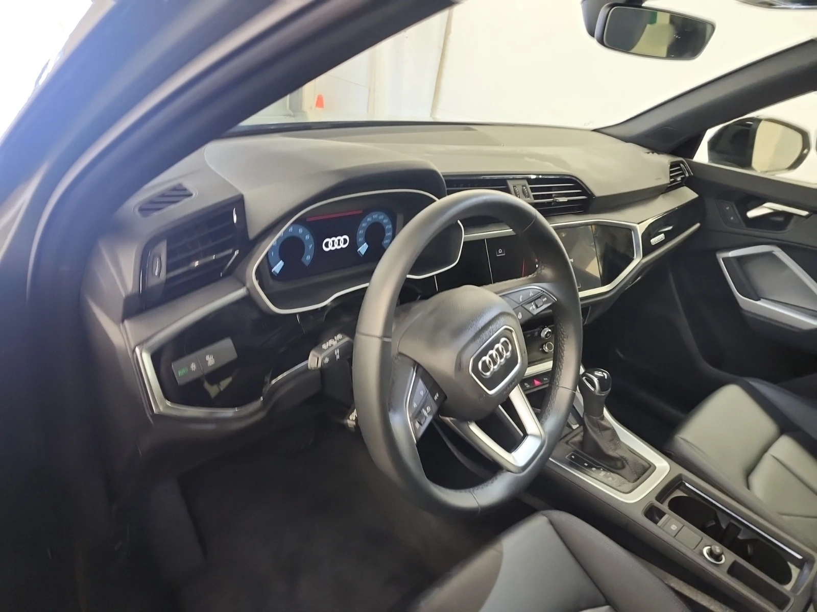 Audi Q3 S line Premium 45 TFSI quattro, снимка 12 - Автомобили и джипове - 54454596