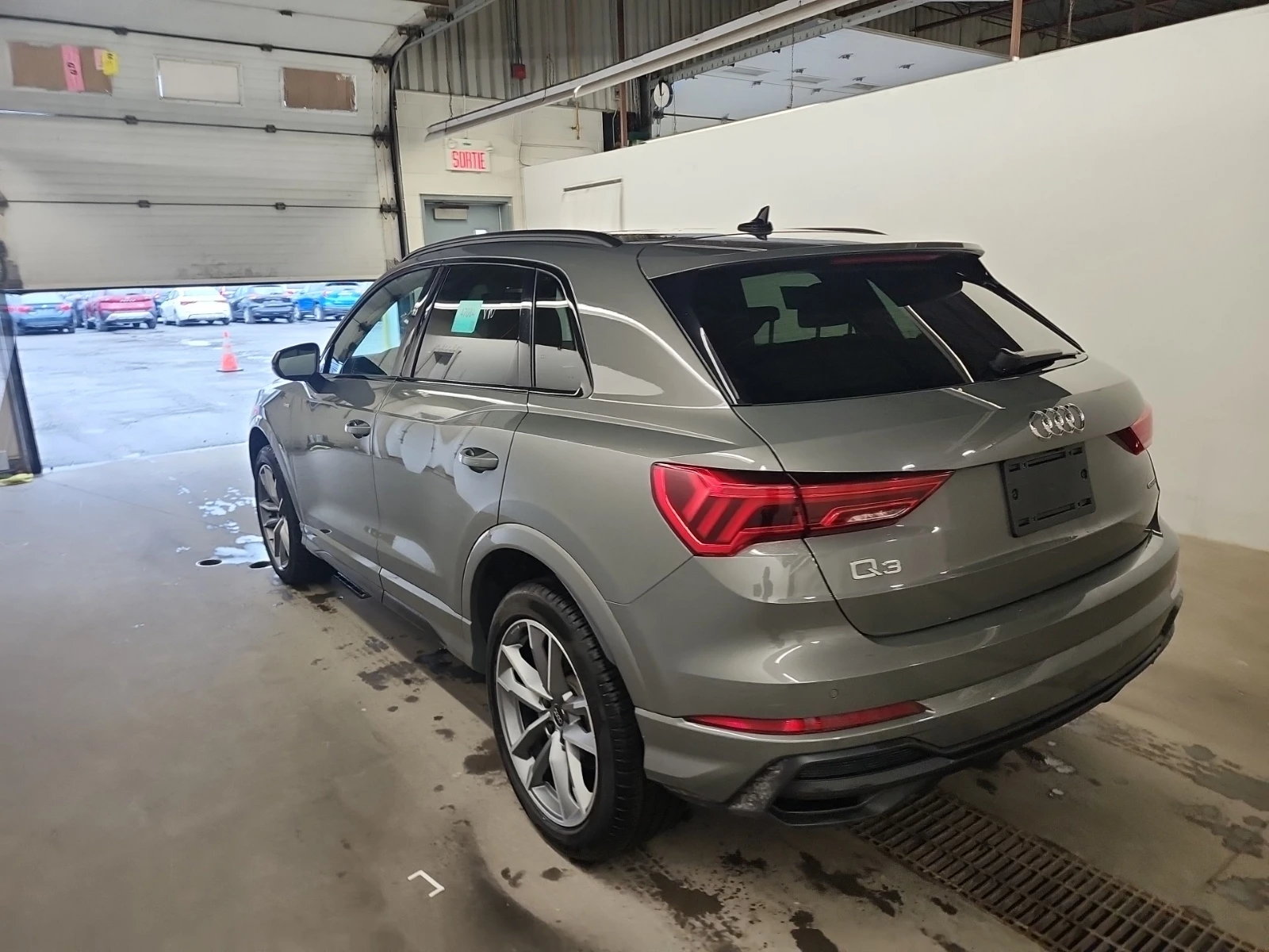 Audi Q3 S line Premium 45 TFSI quattro, снимка 7 - Автомобили и джипове - 54454596