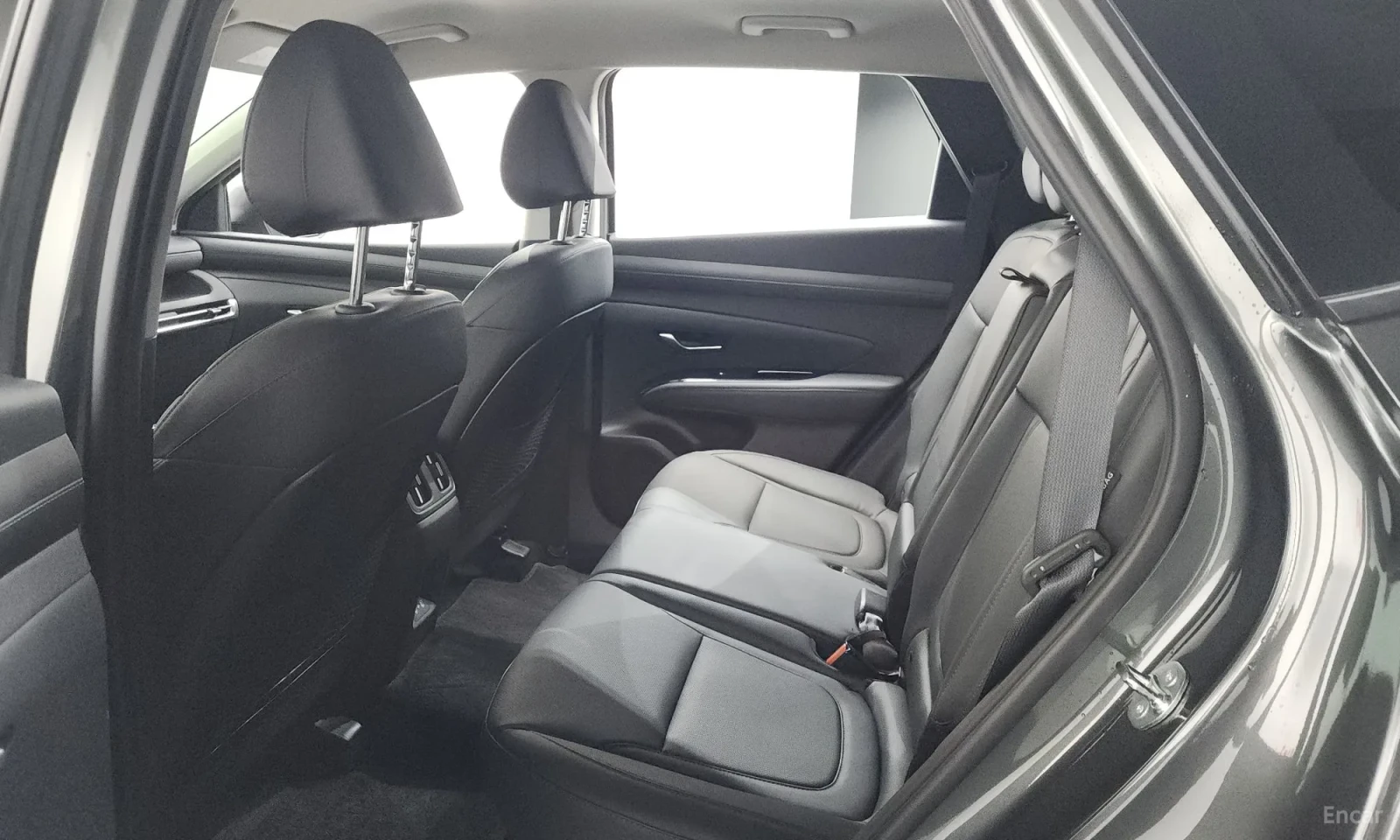 Hyundai Tucson, снимка 17 - Автомобили и джипове - 55193516