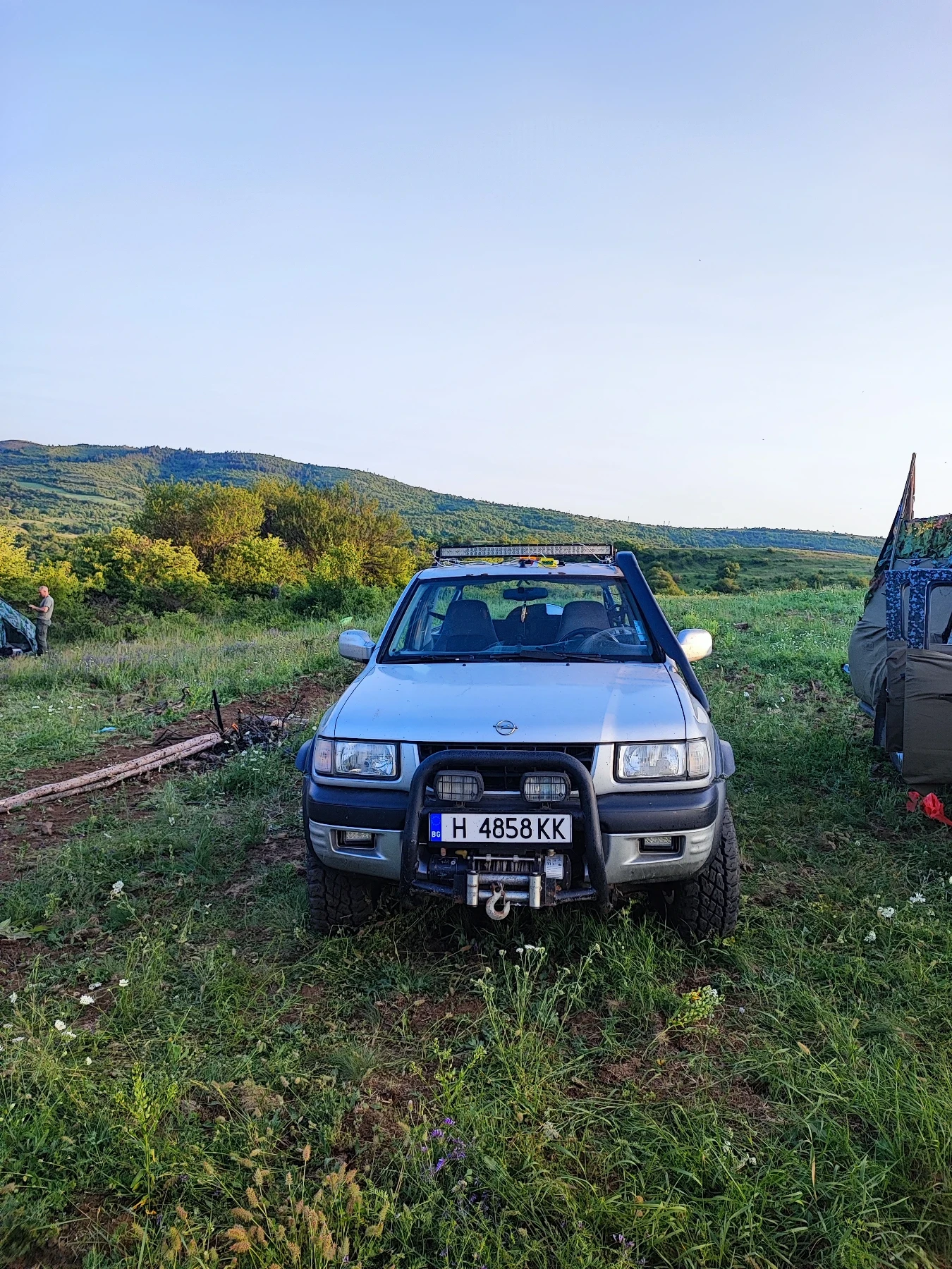 Opel Frontera 2.2 DTI, снимка 5 - Автомобили и джипове - 55441874