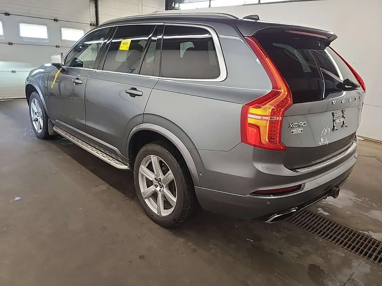 Volvo Xc90 R Design/360 КАМ/ПАНОРАМА/ВТОРИ ЧИФТ ГУМИ И ДЖАНТИ, снимка 5 - Автомобили и джипове - 55590419