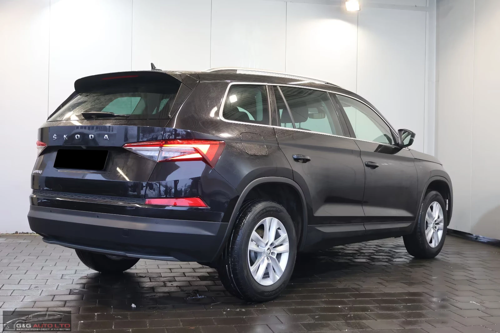 Skoda Kodiaq AMBITION/150HP/CAM/CPLAY/DIGI/NAVI/LED/670q, снимка 5 - Автомобили и джипове - 55992574