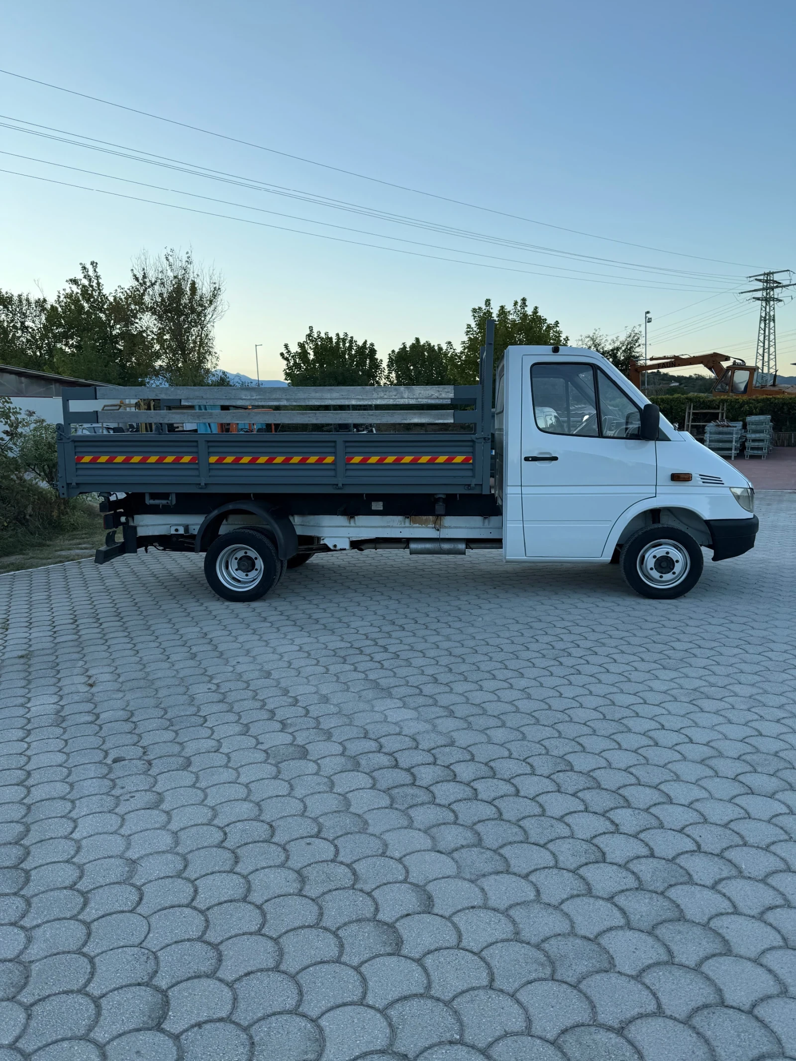 Mercedes-Benz 316 Б категория три странен - изображение 4
