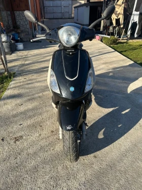 ������ Piaggio Fly
