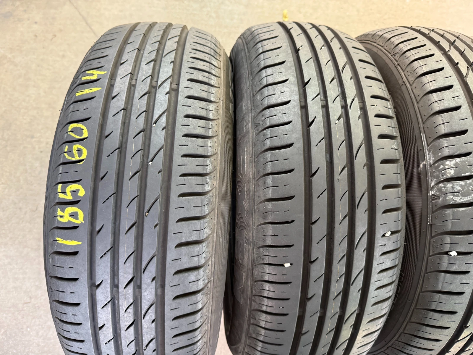 Гуми Летни 185/60R14, снимка 2 - Гуми и джанти - 54673853