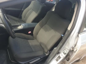 Toyota Avensis 2.0 benzin , снимка 9