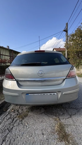 Opel Astra H, снимка 2