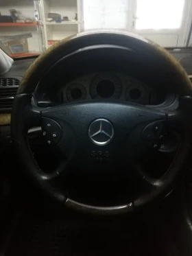 Mercedes-Benz E 320 Авангард, снимка 14