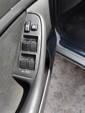 Toyota Avensis 2.4 бензин автомат, снимка 8