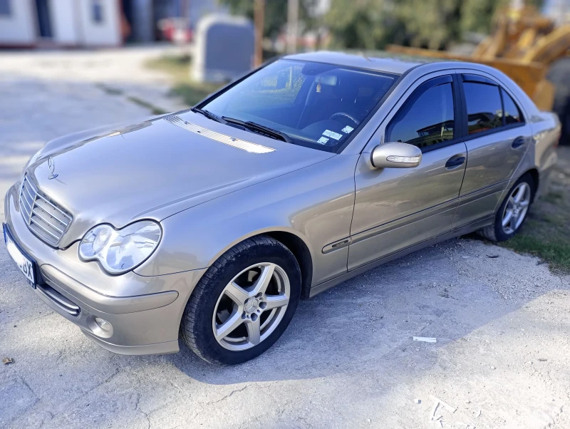 Mercedes-Benz C 180 Компресор , снимка 5 - Автомобили и джипове - 47148582