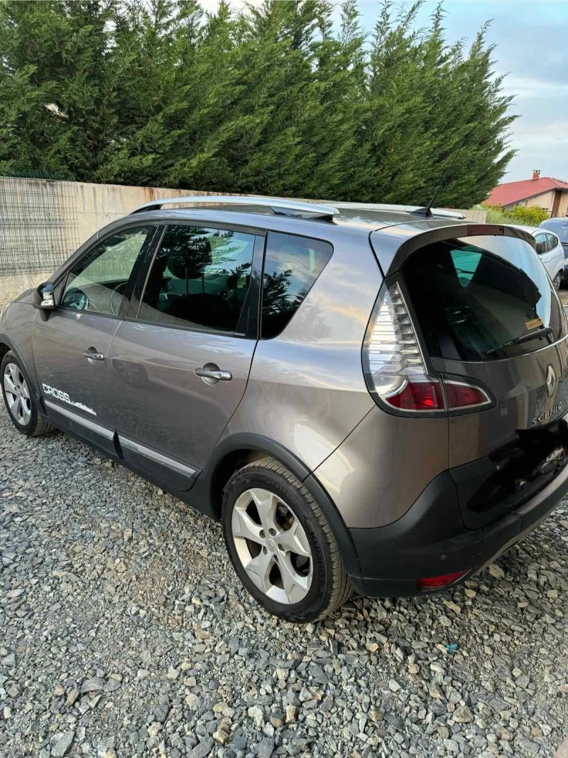 Renault Scenic X-mod, снимка 9 - Автомобили и джипове - 48301043