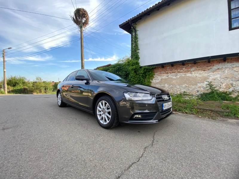 Audi A4, снимка 1 - Автомобили и джипове - 47880576