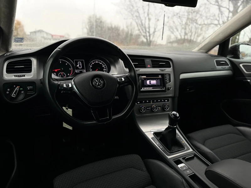 VW Golf, снимка 10 - Автомобили и джипове - 48169342