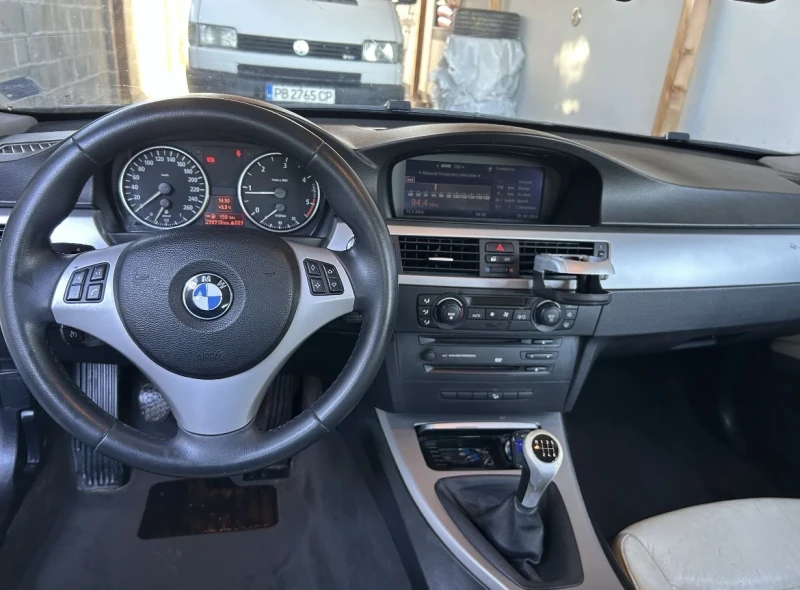 BMW 330 XD, снимка 4 - Автомобили и джипове - 48900379