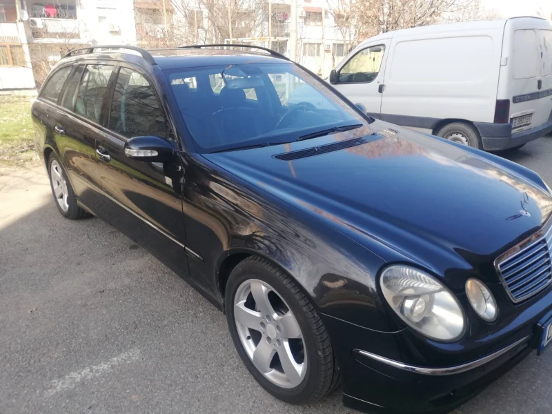 Mercedes-Benz E 320 Авангард, снимка 1 - Автомобили и джипове - 49375579