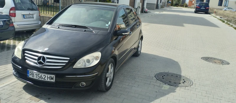 Mercedes-Benz B 180, снимка 2 - Автомобили и джипове - 49449614