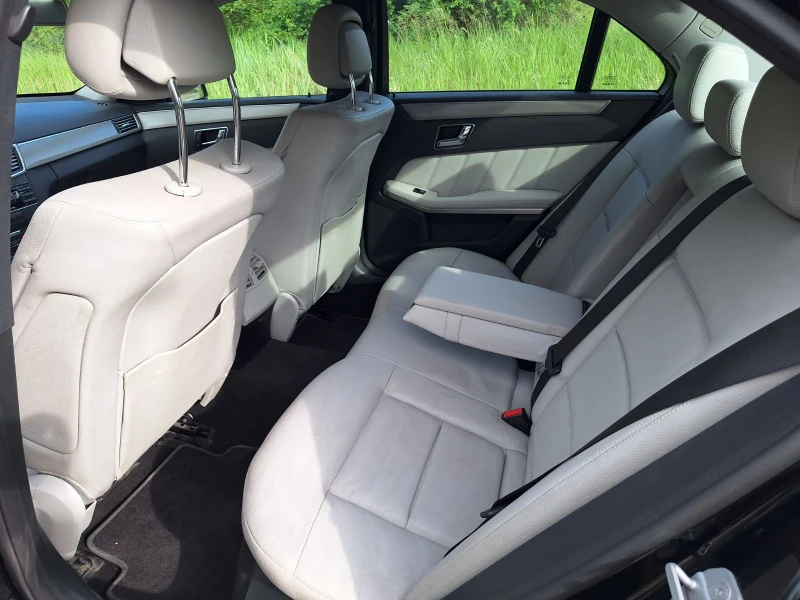 Mercedes-Benz E 350 Реални километри!!!, снимка 8 - Автомобили и джипове - 51871285