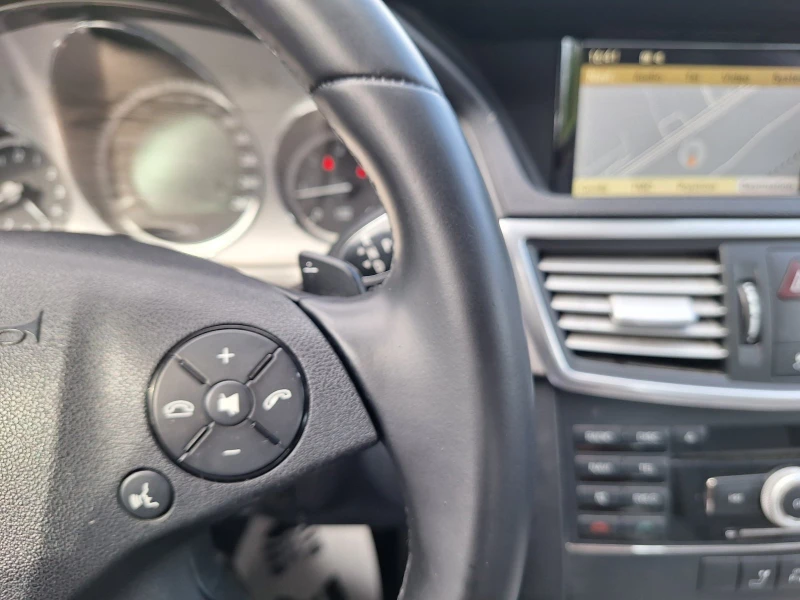 Mercedes-Benz E 350 Реални километри!!!, снимка 12 - Автомобили и джипове - 51871285
