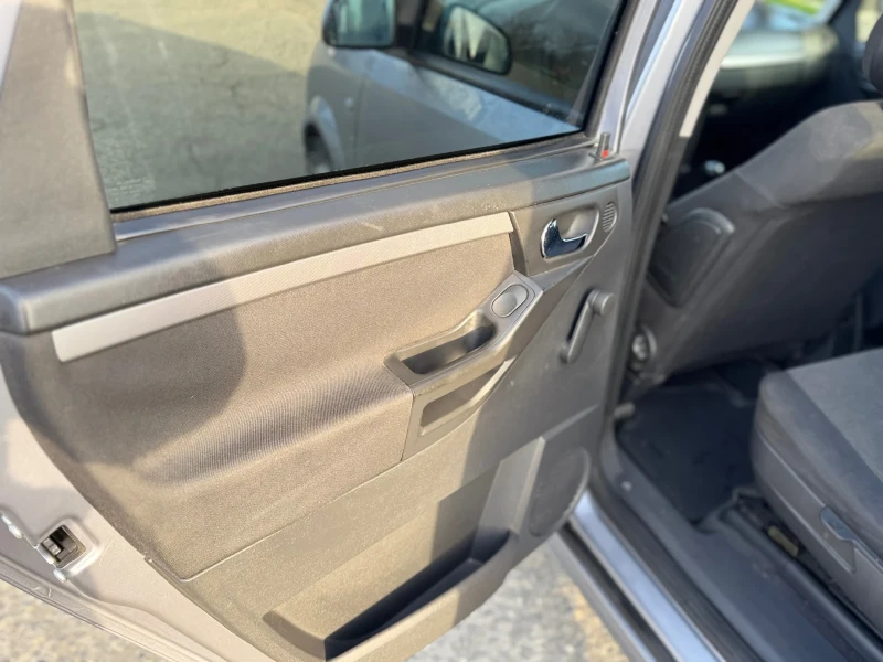 Opel Meriva, снимка 8 - Автомобили и джипове - 52827384