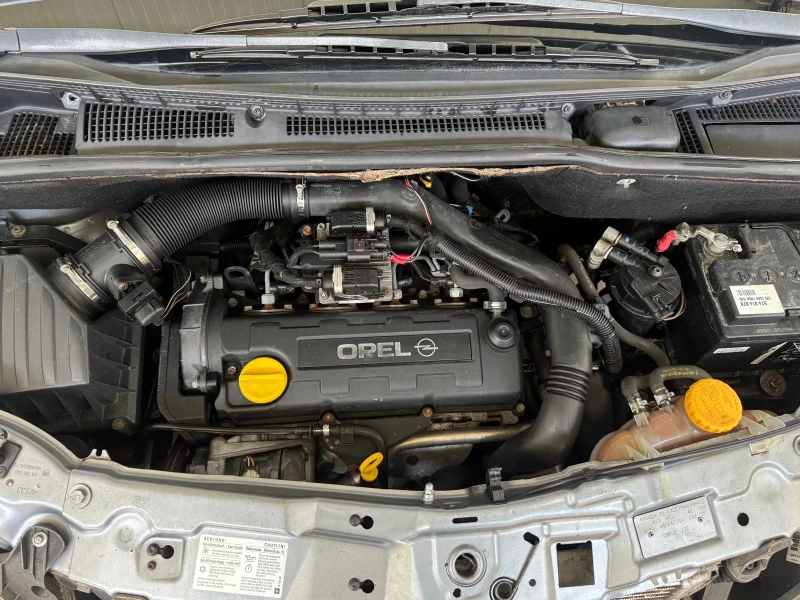 Opel Meriva, снимка 15 - Автомобили и джипове - 52827384