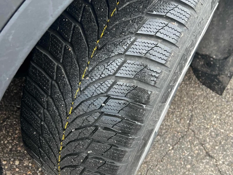 Tesla Model Y * Long Range * CARFAX * БЕЗ ПЪРВОНАЧАЛНА ВНОСКА, снимка 12 - Автомобили и джипове - 52868917