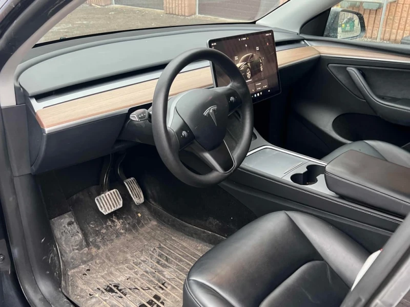 Tesla Model Y * Long Range * CARFAX * БЕЗ ПЪРВОНАЧАЛНА ВНОСКА, снимка 5 - Автомобили и джипове - 52868917