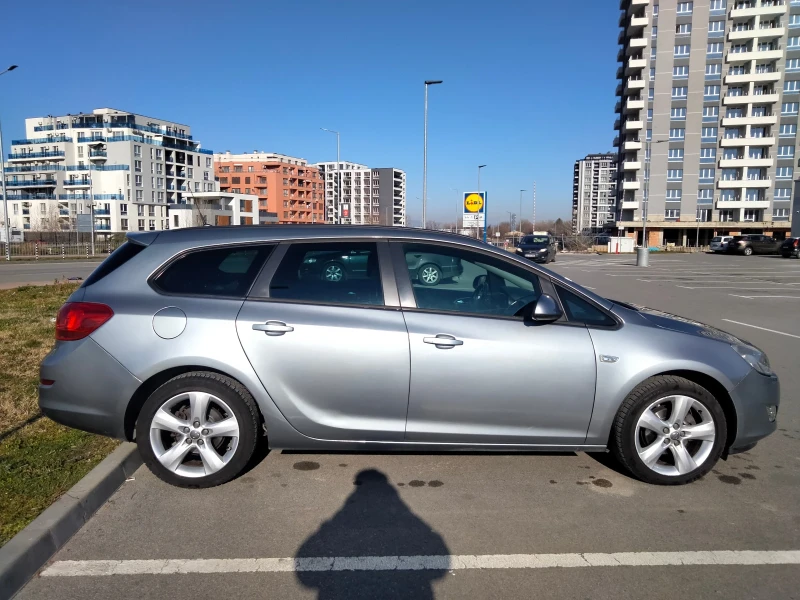 Opel Astra 1.4 TURBO LPG, снимка 10 - Автомобили и джипове - 53163341