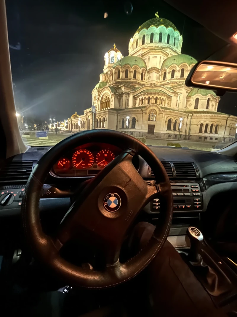 BMW 318, снимка 11 - Автомобили и джипове - 53270880