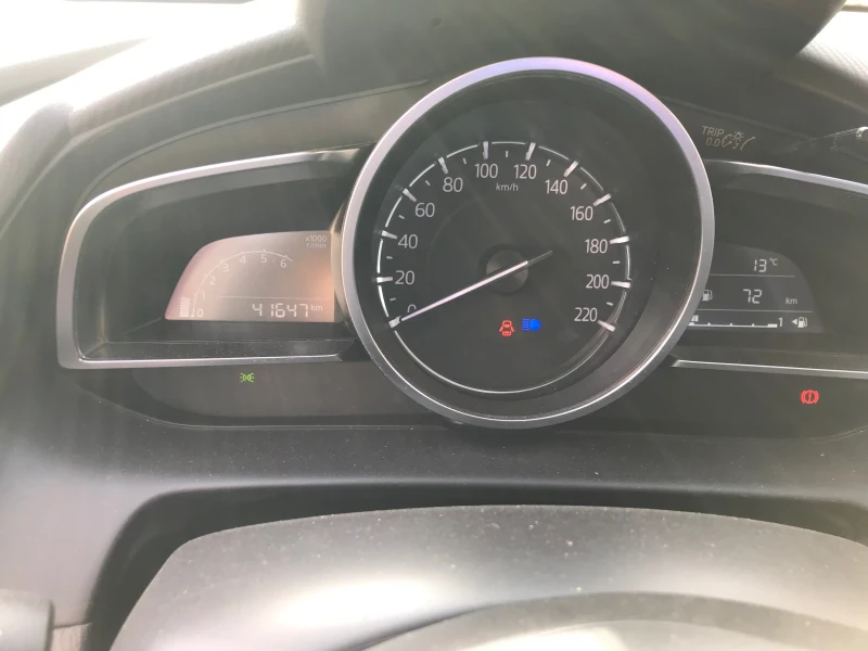 Mazda 2 1.5I HYBRID ГАРАНЦИОННА , снимка 7 - Автомобили и джипове - 53332683