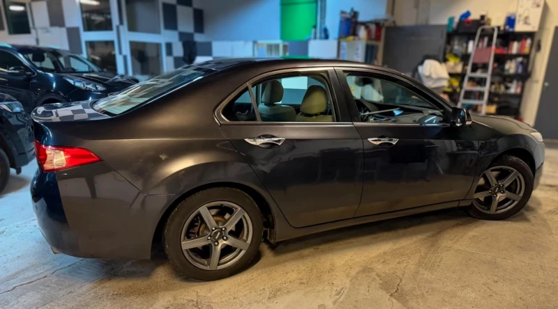 Honda Accord 2.4 i-VTEC Executive! FULL! Очакван внос! , снимка 4 - Автомобили и джипове - 53341051