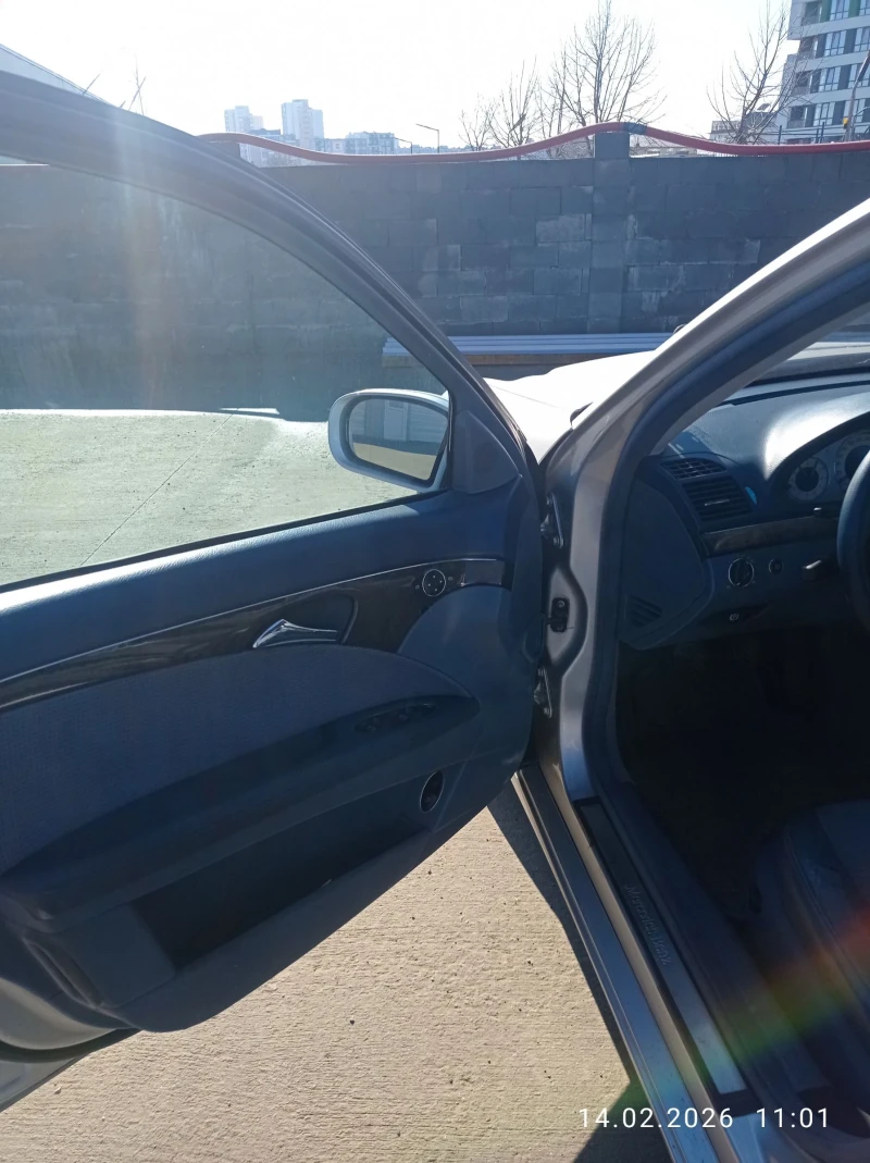 Mercedes-Benz E 270 211, снимка 6 - Автомобили и джипове - 53476457