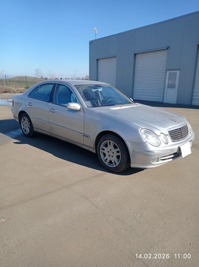 Mercedes-Benz E 270 211, снимка 2 - Автомобили и джипове - 53476457