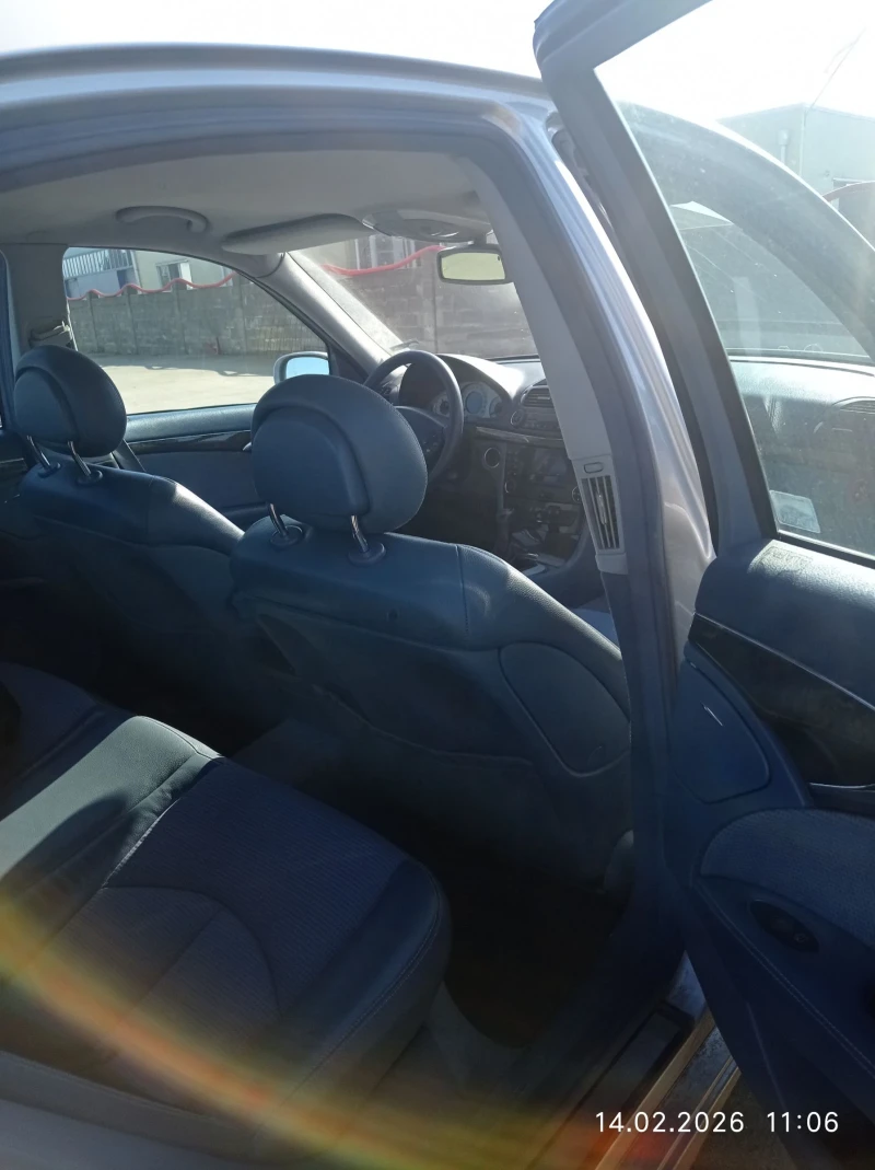 Mercedes-Benz E 270 211, снимка 10 - Автомобили и джипове - 53476457