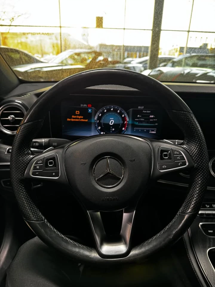 Mercedes-Benz E 300 АвтоКредит, снимка 15 - Автомобили и джипове - 56720859
