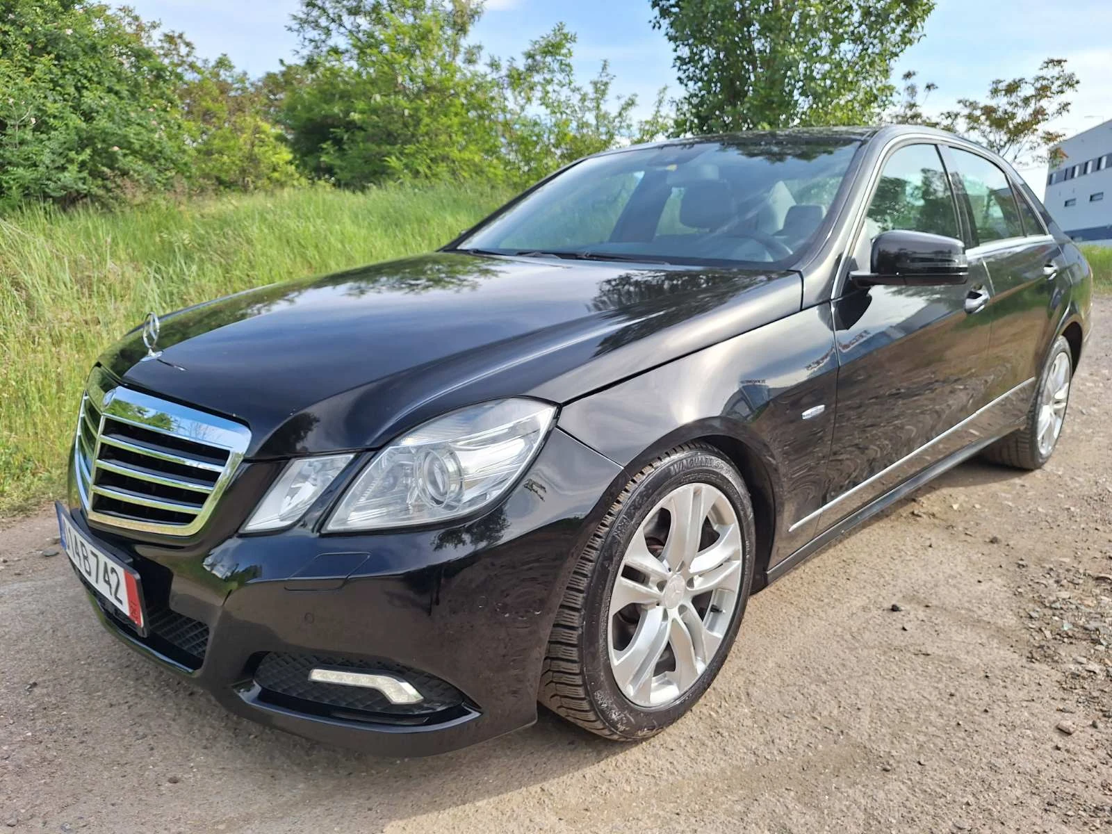 Mercedes-Benz E 350 Реални километри!!!, снимка 1
