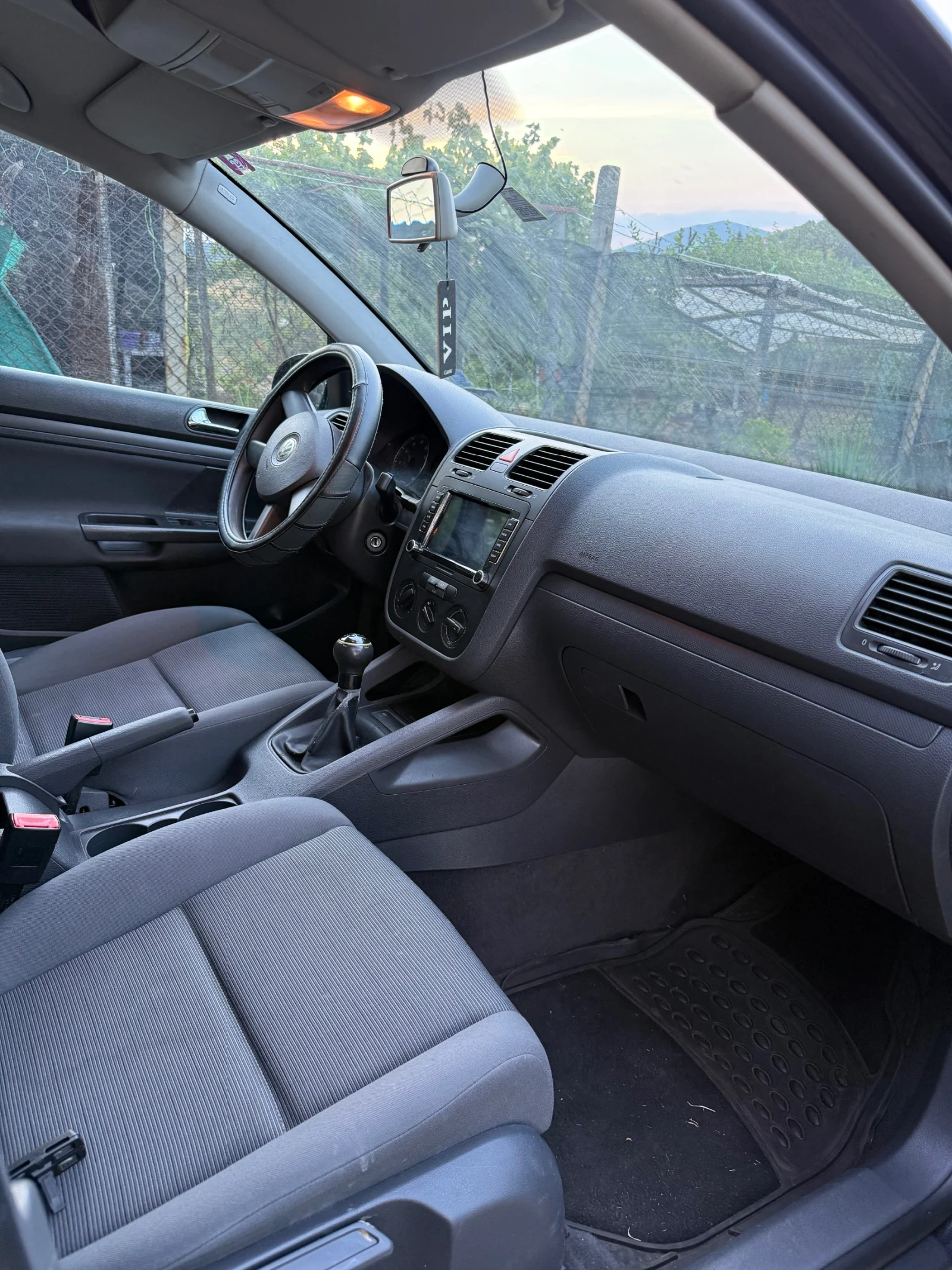 VW Golf  - изображение 10