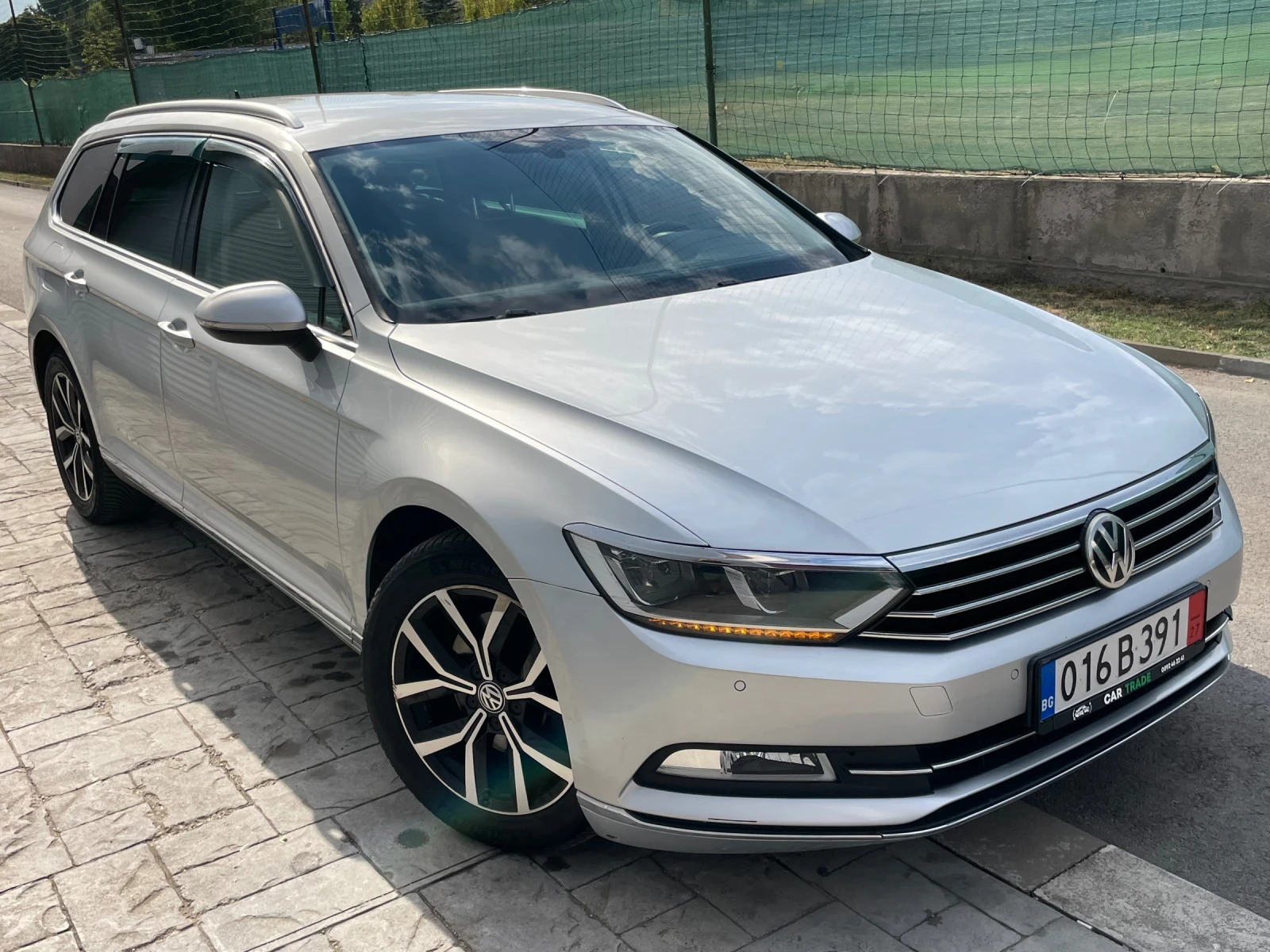 VW Passat 2.0TDI/DIGITAL/HIGHLINE/АЛКАНТАРА/LED/EURO6/ - изображение 3