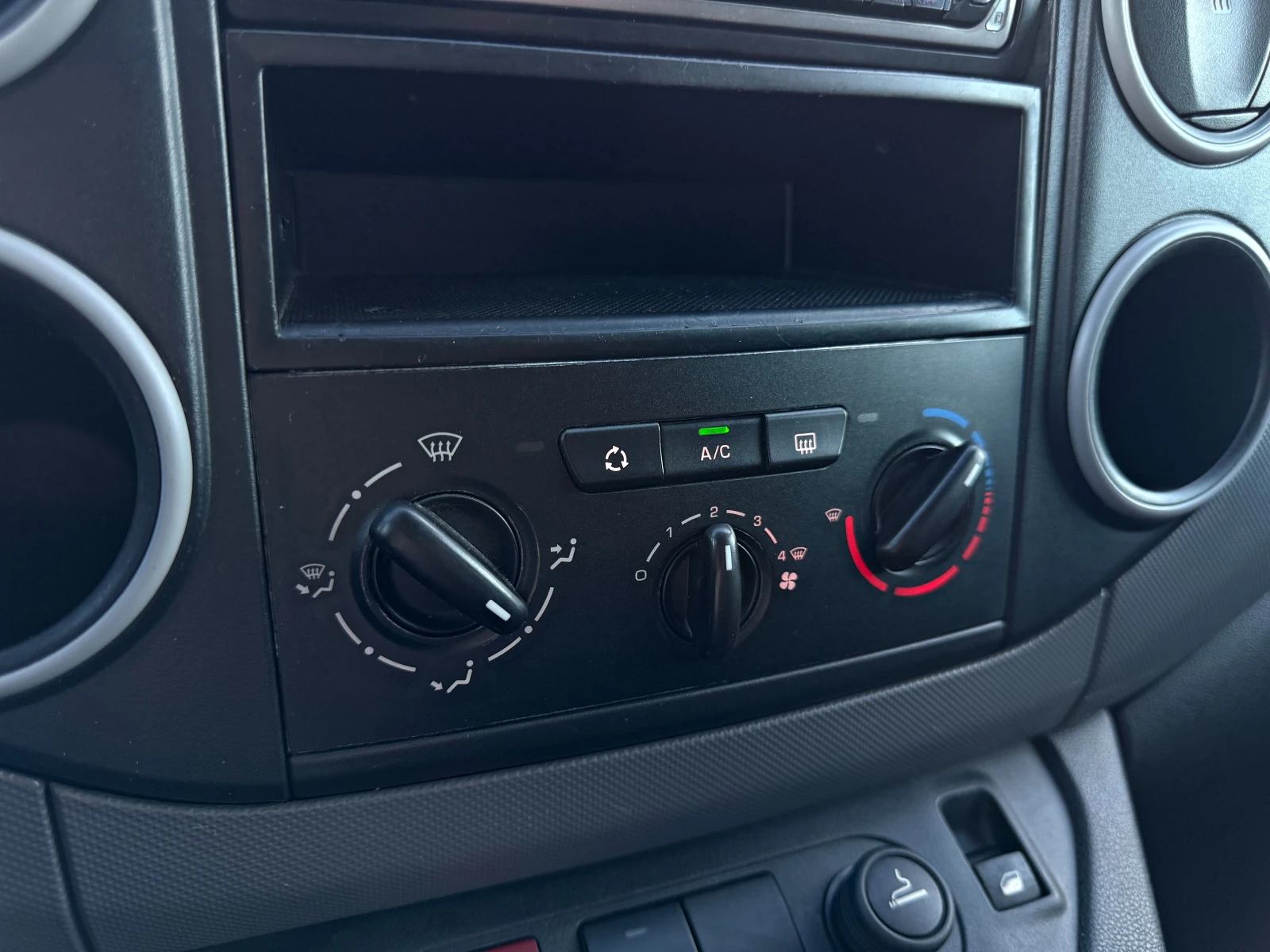 Citroen Berlingo 1.6 MULTISPACE/ПЪТНИЧЕСКО КЛИМАТИК  | Mobile.bg — изображение 10