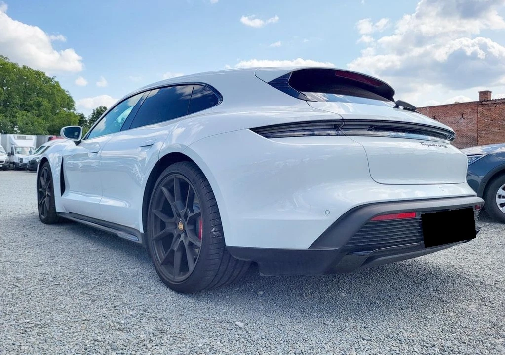 Porsche Taycan GTS Sport Turismo - изображение 2