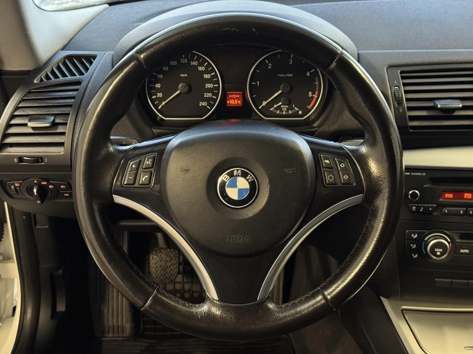 BMW 118 FACE | Mobile.bg   11