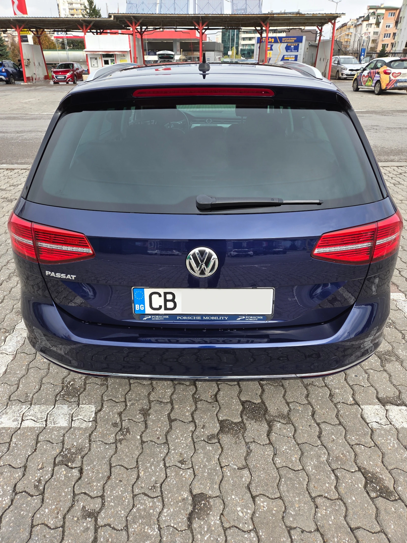 VW Passat B8 Highline 4motion 190к.с. - изображение 4